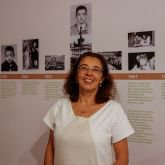 Viviana Bosi na exposição Alfredo Bosi-mosaico